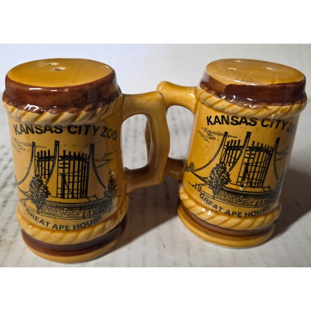 Vintage Salt and Pepper Shakers - Kansas City Zoo Great Ape House